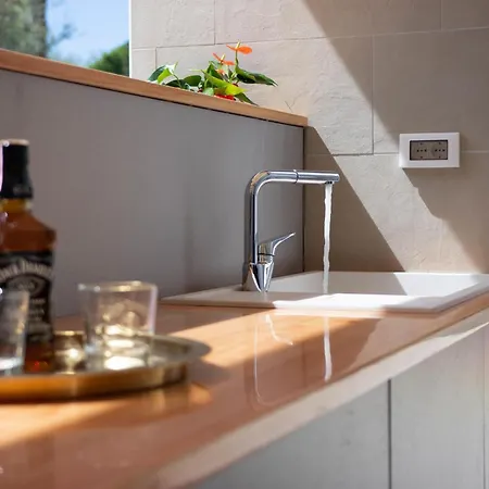 Cozy In Kastel Gomilica With Kitchen Apartment Kastela